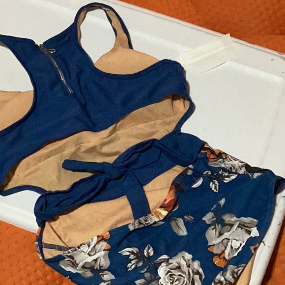 Floral Print Halter Tummy Control Zip One Piece Swimsuit NWT Size L - Picture 4 of 4